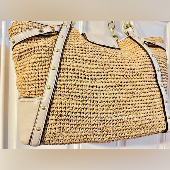 COACH ~ Floral Straw Natalie Hampton Tote & Wristlet - Picture 7 of 16